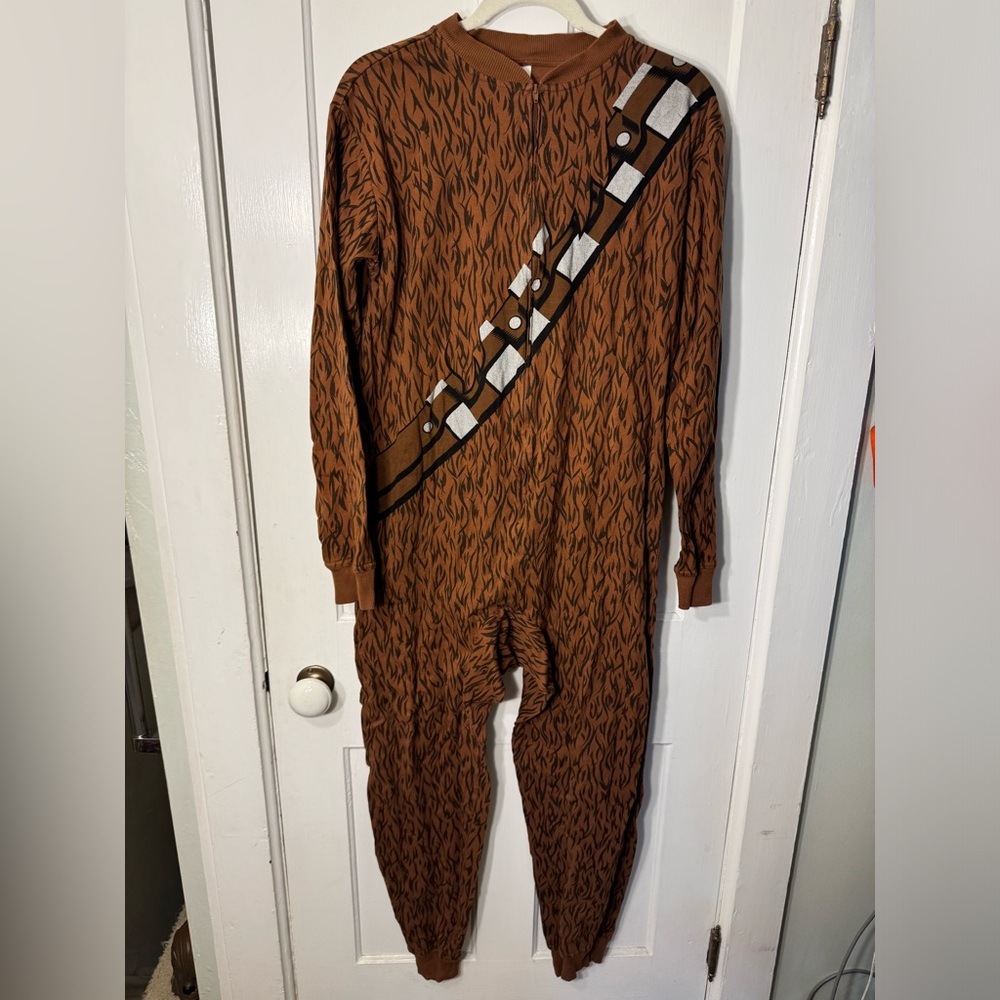 Disney store Star Wars Chewbacca onesie zip front pajamas, Adult S.  EUC